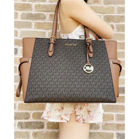 michael kors bag without lock|Michael Kors large purses.